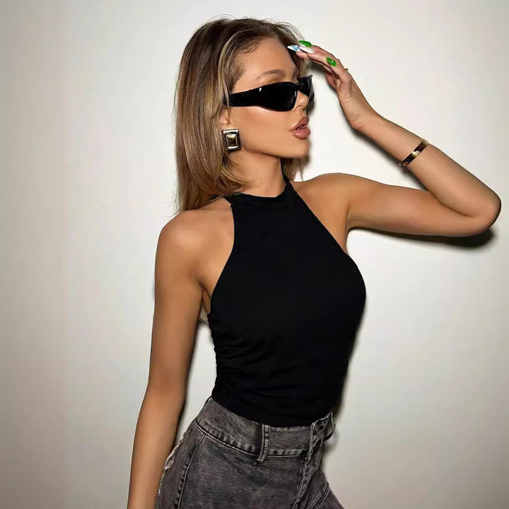 Dame crop top med fashionabel halterdesign og tætsiddende silhuet Stilla