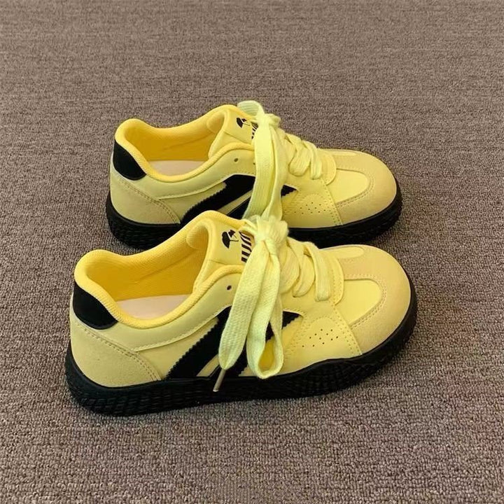 Dame sporty sneakers med åndbart overmateriale og skridsikker sål Stilla