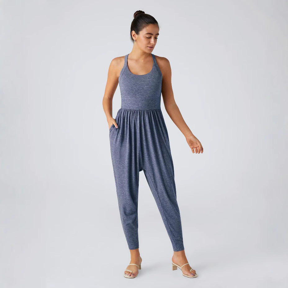 Dame jumpsuit med afslappet snit og praktiske sidelommer Stilla