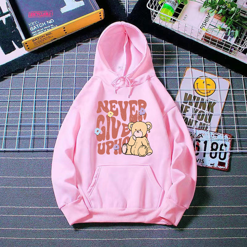 Kvindernes hoodie med motiverende bjørn design Skovae