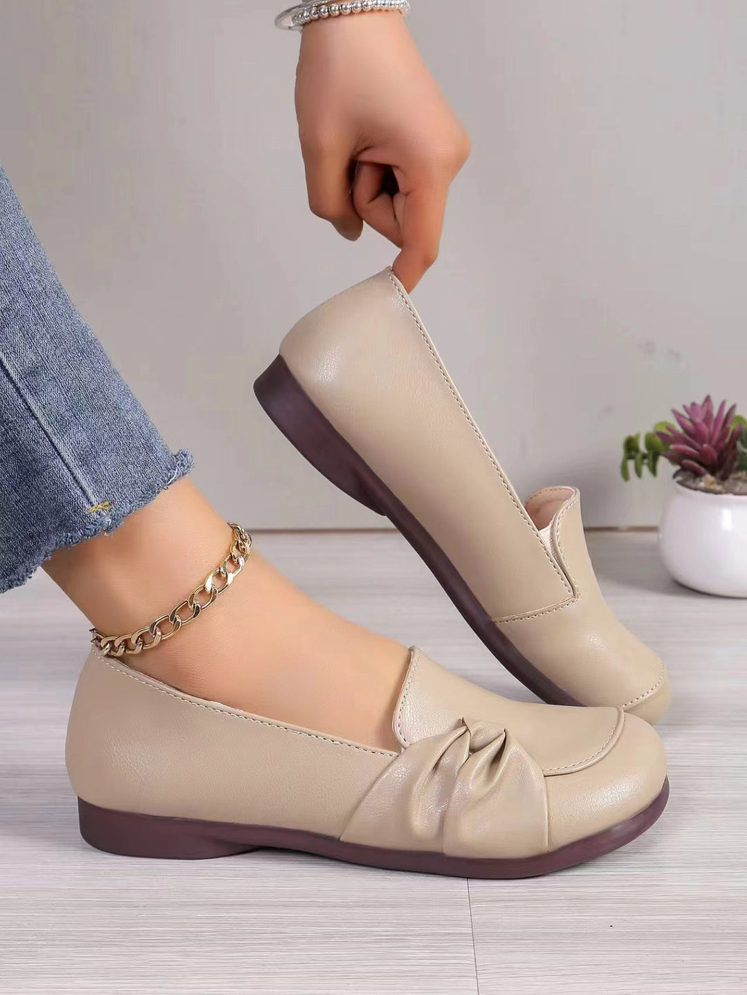 Dame Behagelige Slippers med elegant Fald-Design Stilla