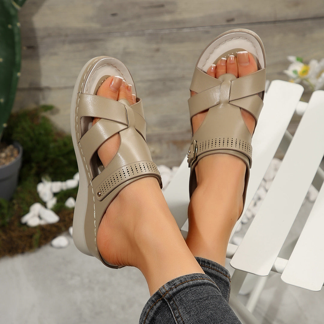 Dame Wedge-sandaler med moderigtigt remdesign og komfortabel sål Stilla