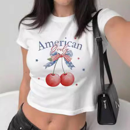 Dame figursyet kortærmet T-shirt med legesygt tryk Skovae