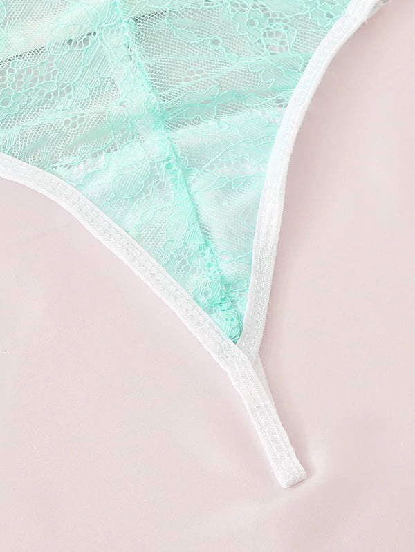 Dame spidsesæt med bralette og tanga Stilla