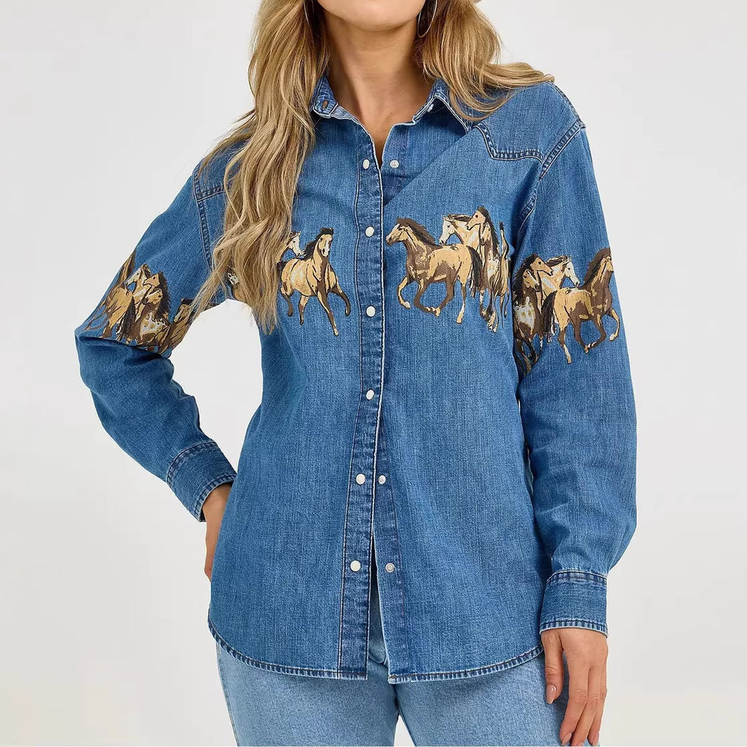 Dame denim skjorte med kreativt design af hest og høj kvalitets bomuldsblanding Skovae