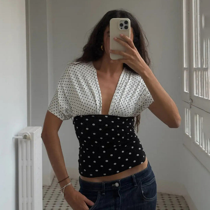 Damen Haltertop mit elegantem Wickeldesign und figurbetonter Passform Skovae