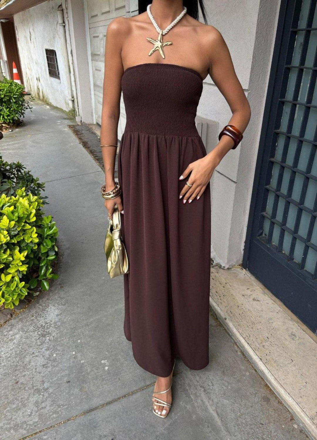 Dame maxikjole i afslappet skjorte-design med hjerteudskæring Stilla
