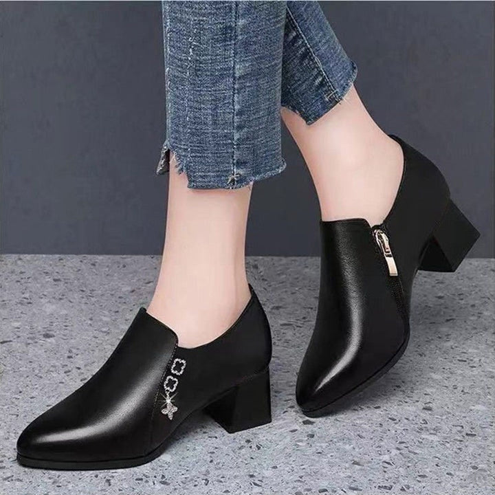 Dame elegante Slingback-støvletter med moderigtig accent og komfortabel blokhælhæl Stilla