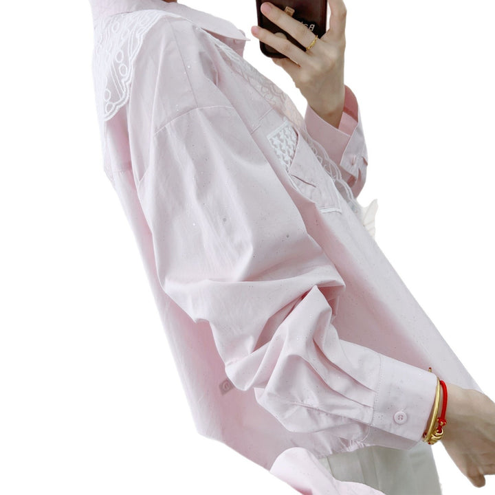 Dame elegant bluse med kunstneriske flæsedetaljer Stilla