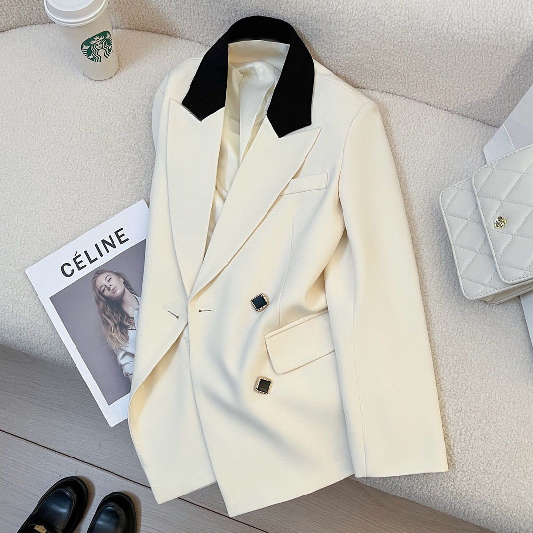 Kvinders elegante og moderne dobbeltradet blazer Stilla
