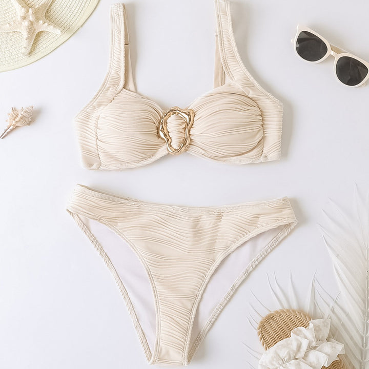 Dame bikini-top med raffineret bølgemønster og elegant ringdetalje Stilla