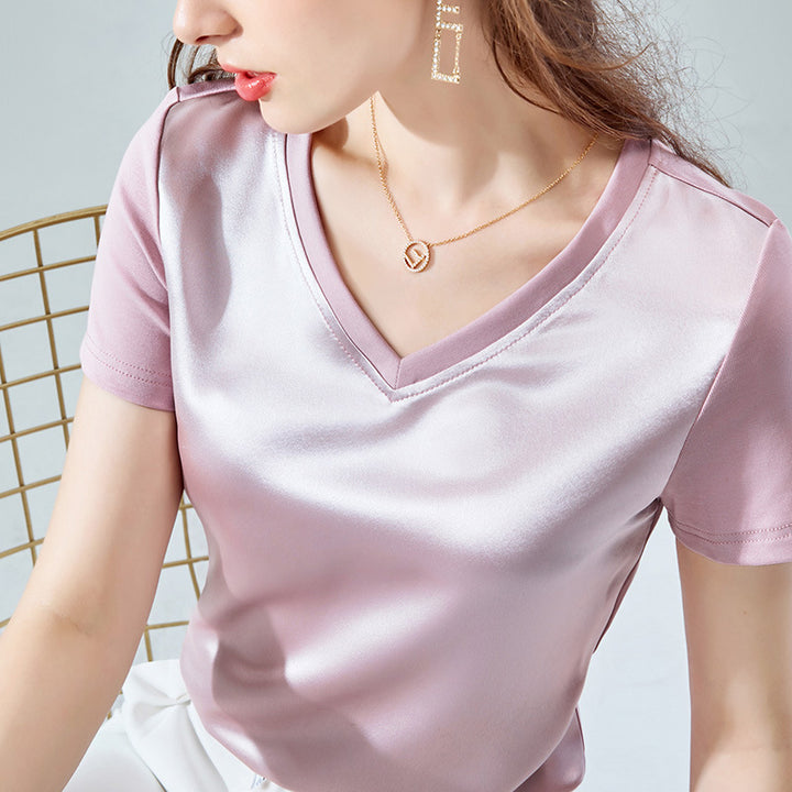 Damer Elegant V-hals T-shirt i satinmateriale med tætsiddende pasform Stilla