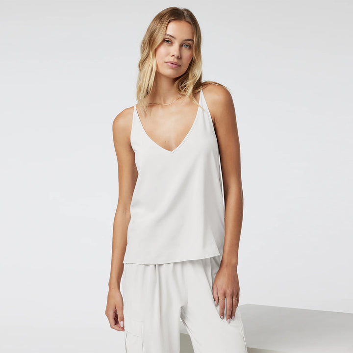 Dame elegant V-hals top med fine spaghettistropper Stilla