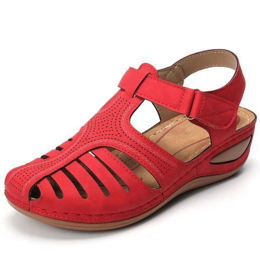 Dame sandaler med åndbare perforeringer og ergonomisk kile-sål Stilla