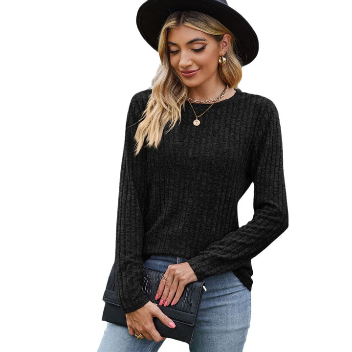 Dame finstrikket pullover med elegant ribstruktur Stilla