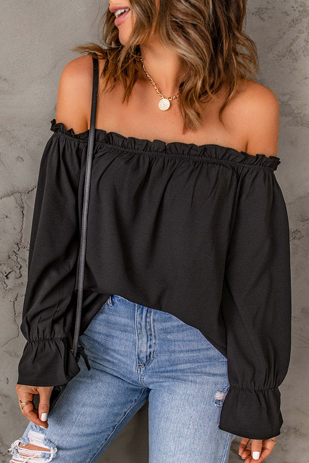 Dame Off-Shoulder Bluse med Rüschendetails Stilla