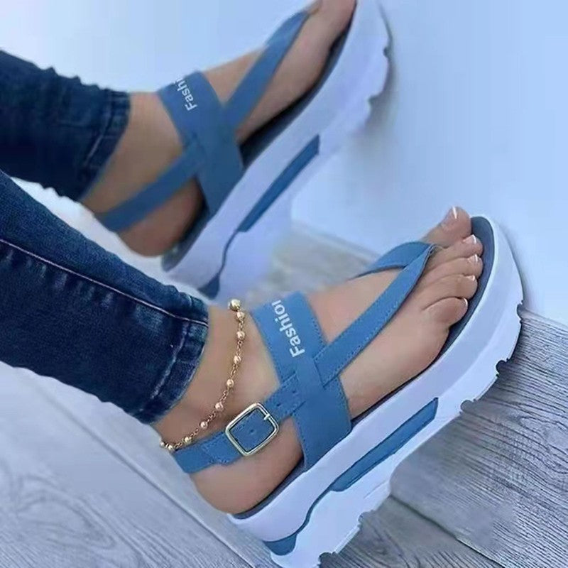 Dame mode plateau-sandaler med justerbart remdesign og skridsikker sål Stilla