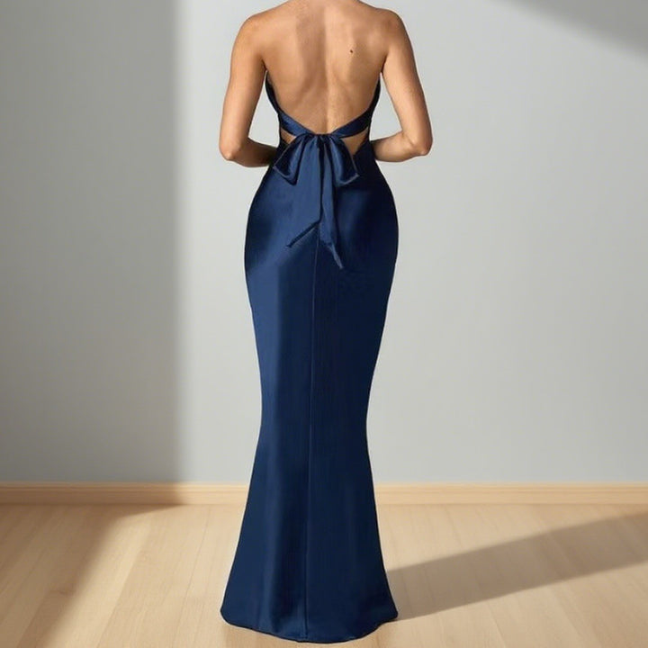 Dame Elegant aften kjole med skuldrene fri halterneck-design og figurskabende snit Skovae