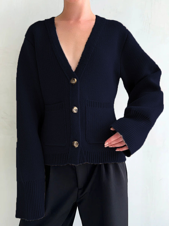 Kvinders cardigan med dyb V-hals og store lommer Stilla