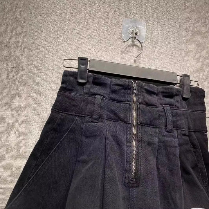 Dame High-Waist Shorts med usædvanlig lynlås og elegante plisseringer Stilla