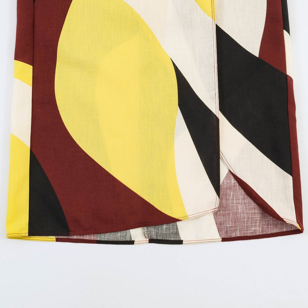 Dame Maxiskirt med farverigt grafikdesign og elegant drapering Skovae