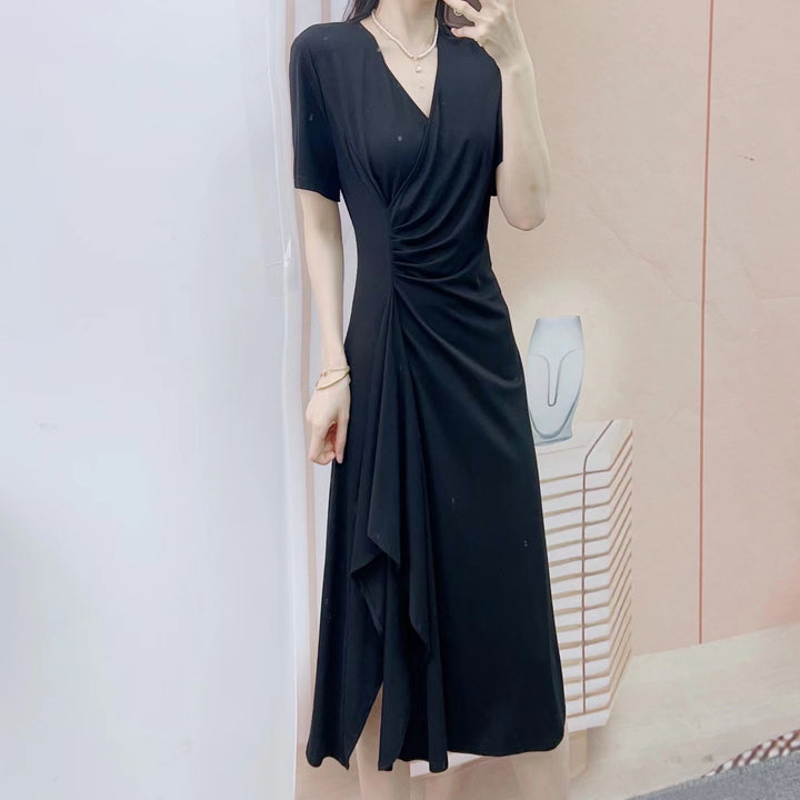 Dame wrap kjole med elegant fold og V-hals Stilla