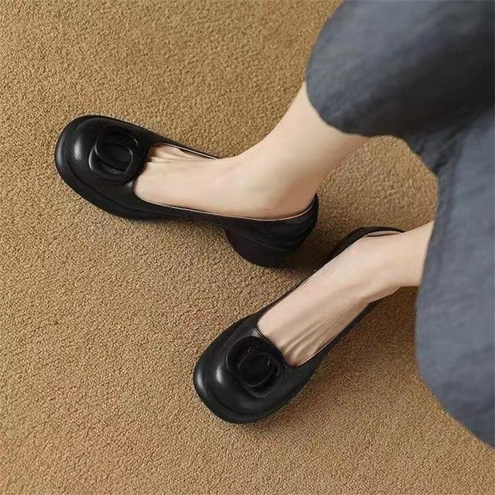 Dame elegante ballerinas med moderne remdesign og komfortabel blokhæl Stilla