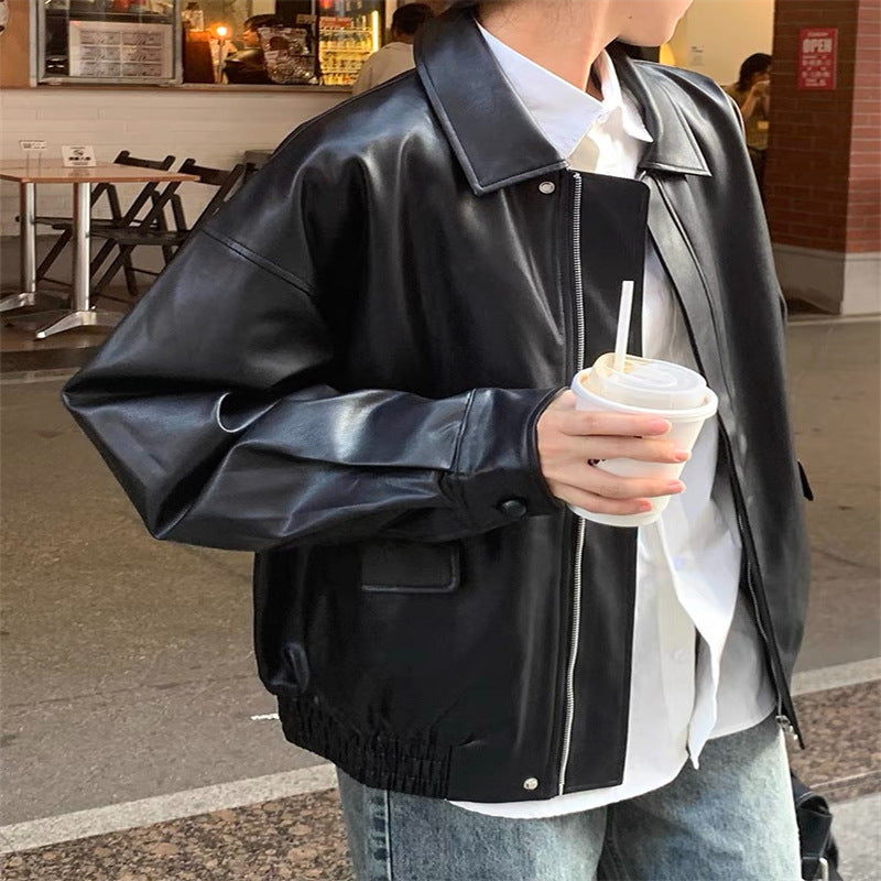 Kvinders mode læderjakke med oversized ærmer og elastisk kant Skovae
