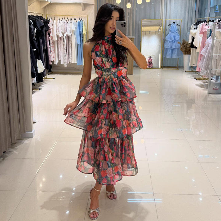 Dame maxikjole med transparente lag og blomsterdesign Skovae