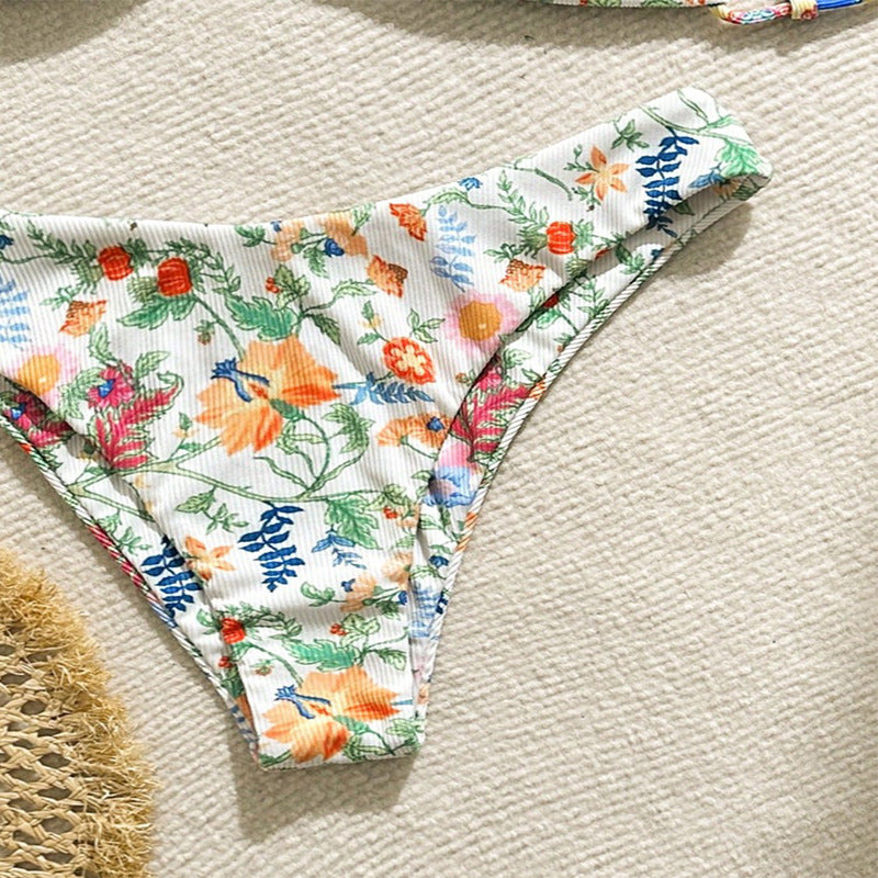 Dame Snirklet Bikini med blomstret design Skovae