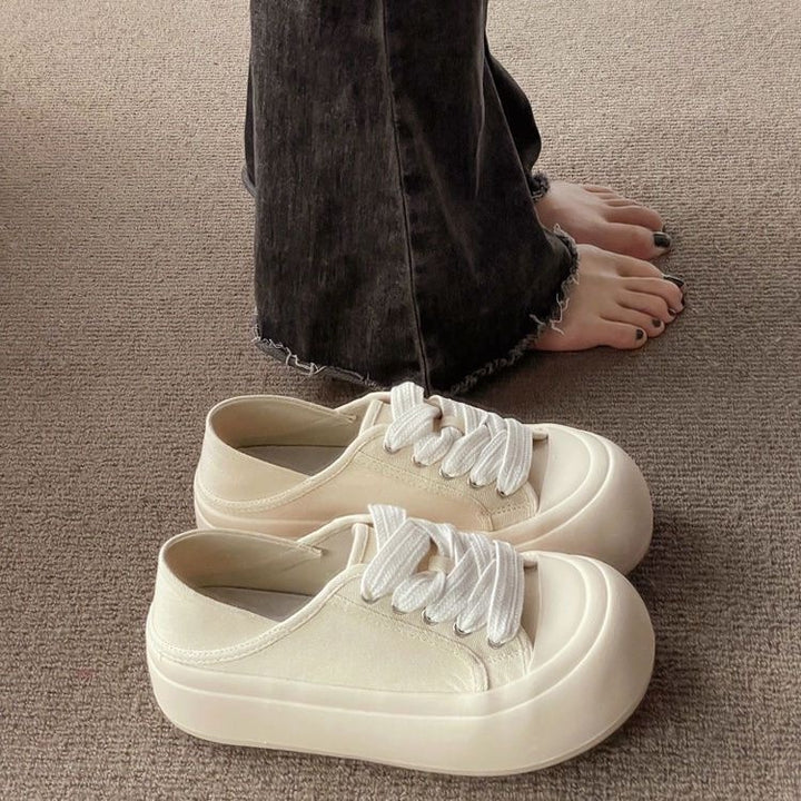 Dame platform sneakers med elastisk snøring og trendy design Stilla
