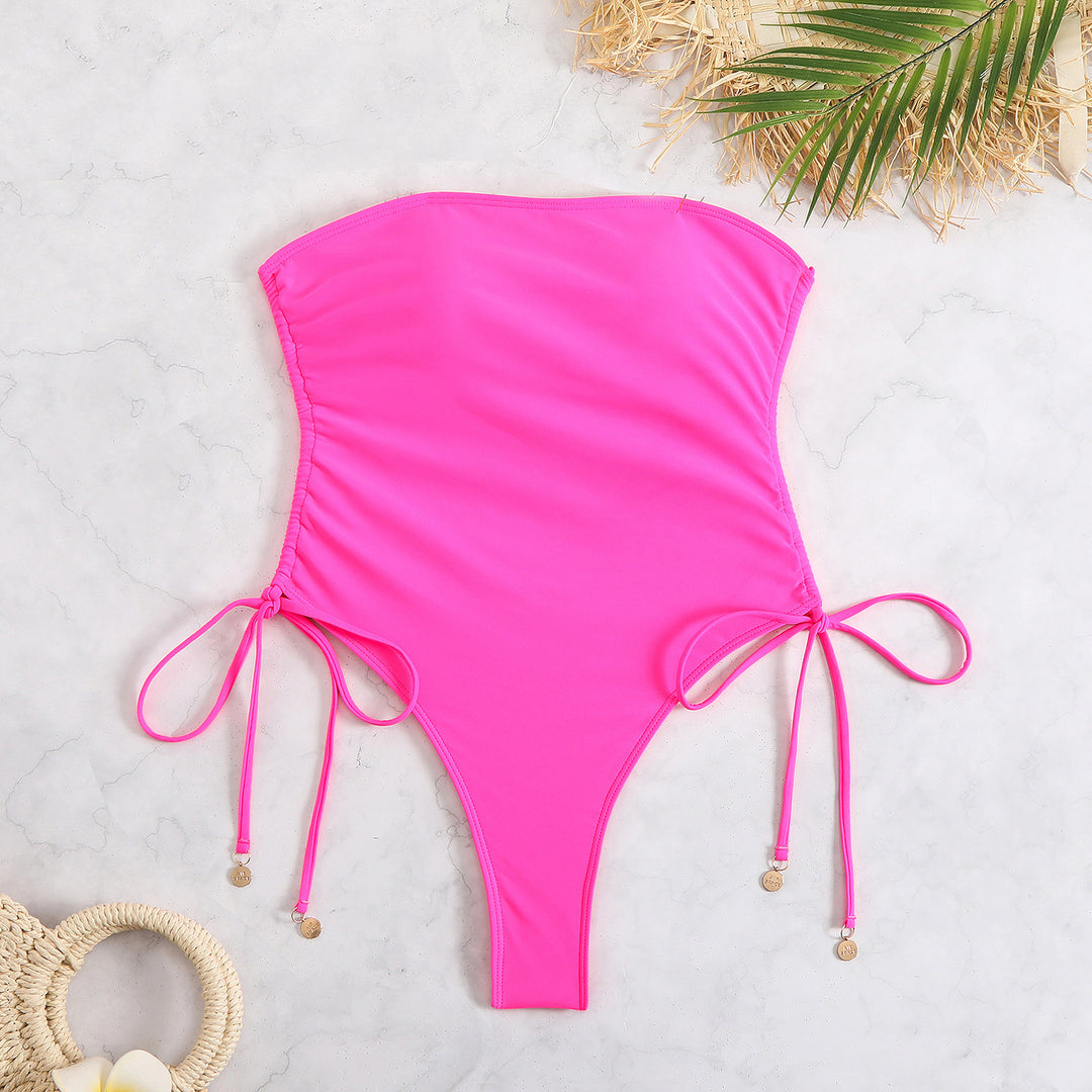 Dame Højhalset Badedragt med sidesnor-detaljer og figurformende pasform Stilla