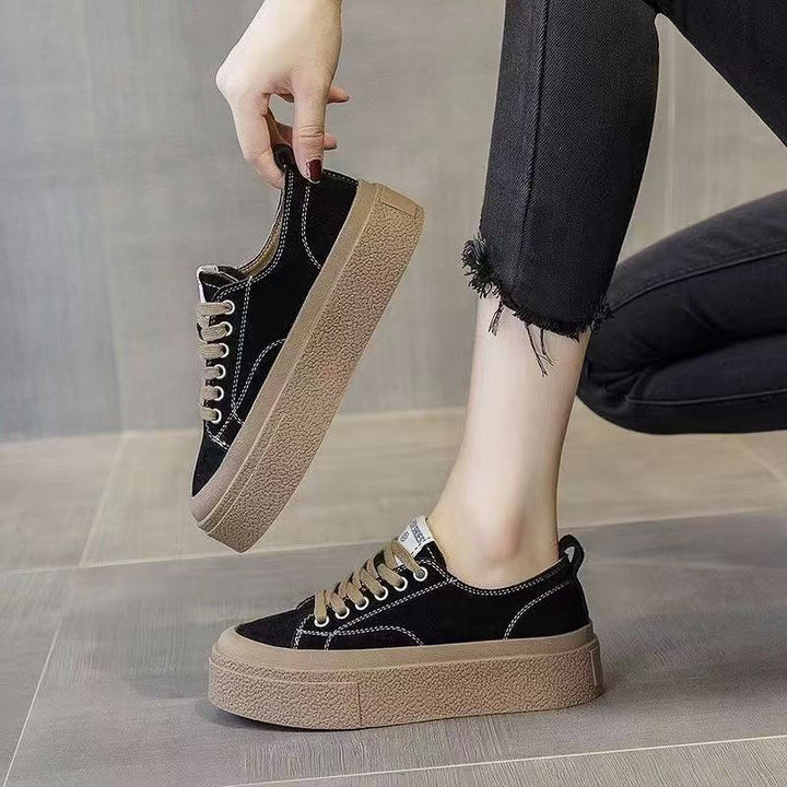 Dame platform-sneakers med elegant ruskindsoverdel og moderne sål Stilla