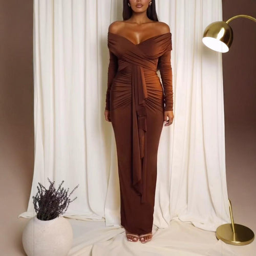 Damer Elegant og Figur-Fittende Aftenkjole med Off-Shoulder Design og Ruffles
