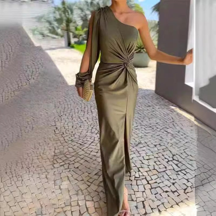 Dame etukjole med asymmetrisk design og elegant rynkning Stilla