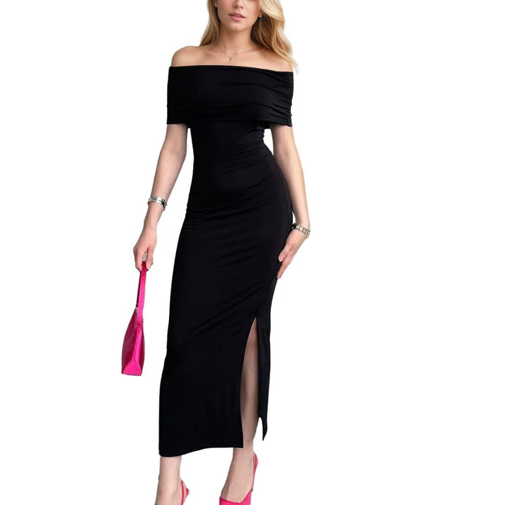 Kvindernes maxikjole med off-shoulder snit og stilfuld slids Stilla