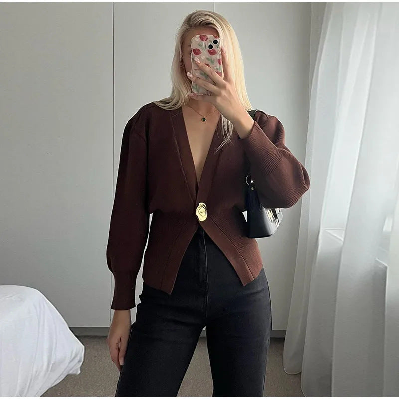 Kvinders mode cardigan med elegant lukning Stilla