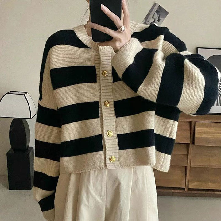 Kvinders fashionable oversized striktrøje med knapper Stilla