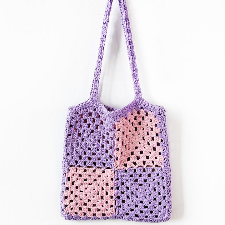 Dame hæklede indkøbs-taske i moderigtigt patchwork-design Stilla