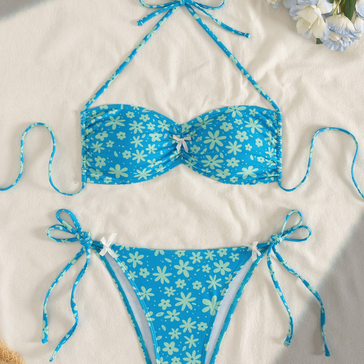 Dame Bandeau-bikini med florale accenter Skovae