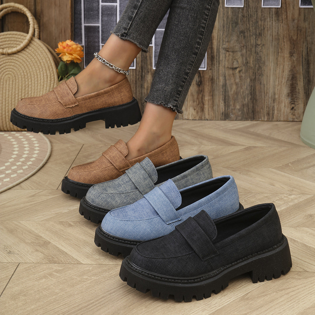 Dame Chunky-Outfit Loafers med robust profil Stilla