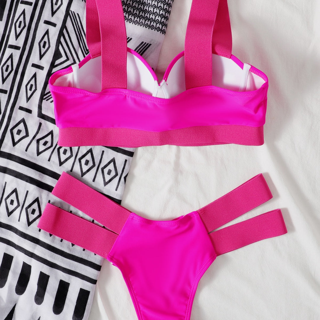 Dame bikini-sæt med støttende top og moderne skærdetaljer Stilla