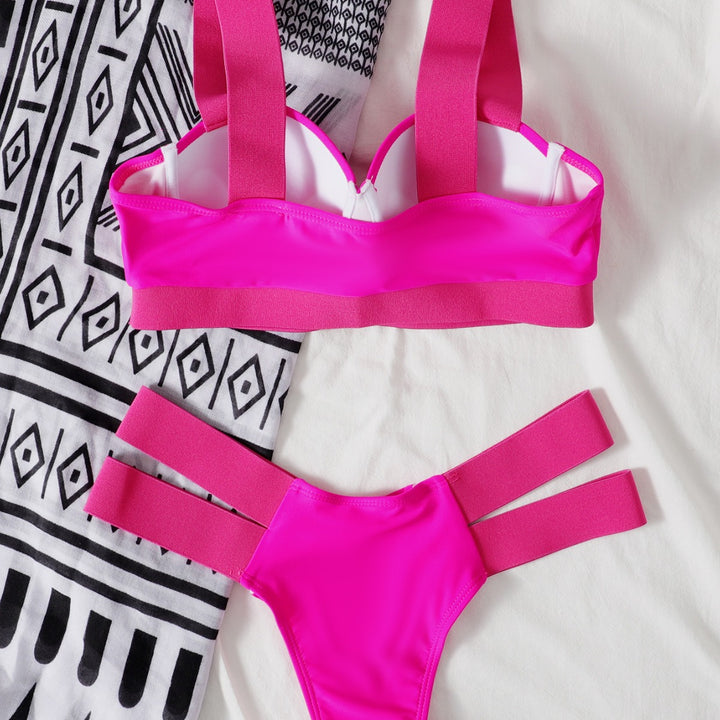Dame bikini-sæt med støttende top og moderne skærdetaljer Stilla