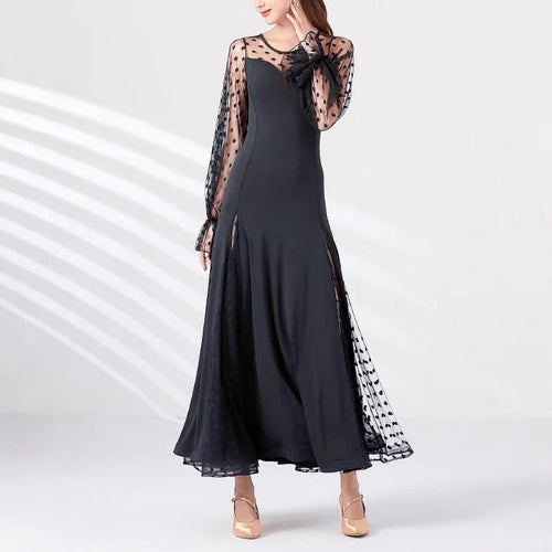 Dame maxikjole med transparente puffærmer og prikket overlay Stilla
