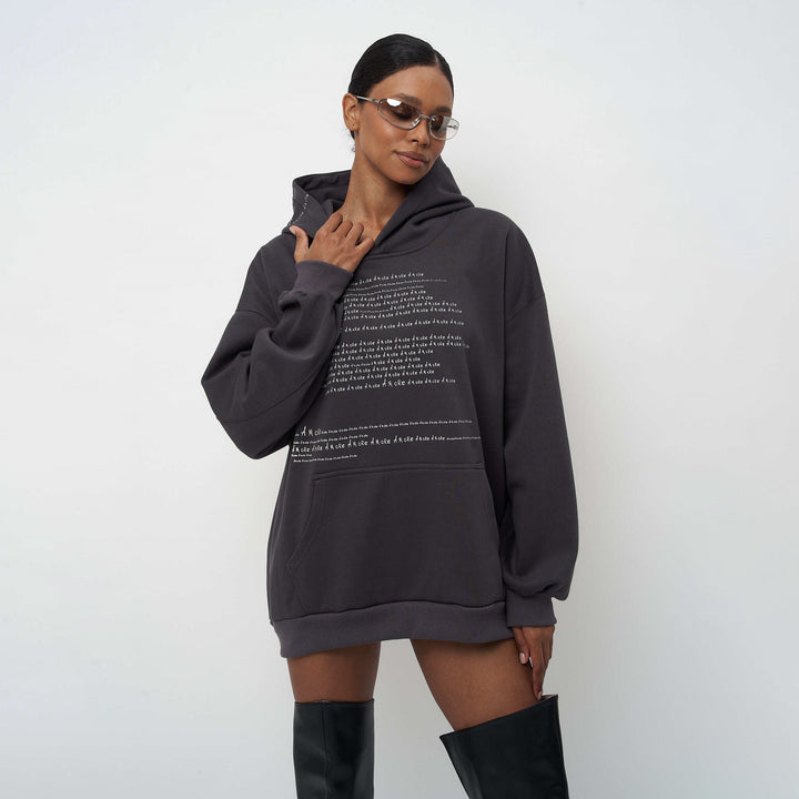 Kvindernes Højkvalitets Oversized Hoodie med Moderne Skrift Stilla
