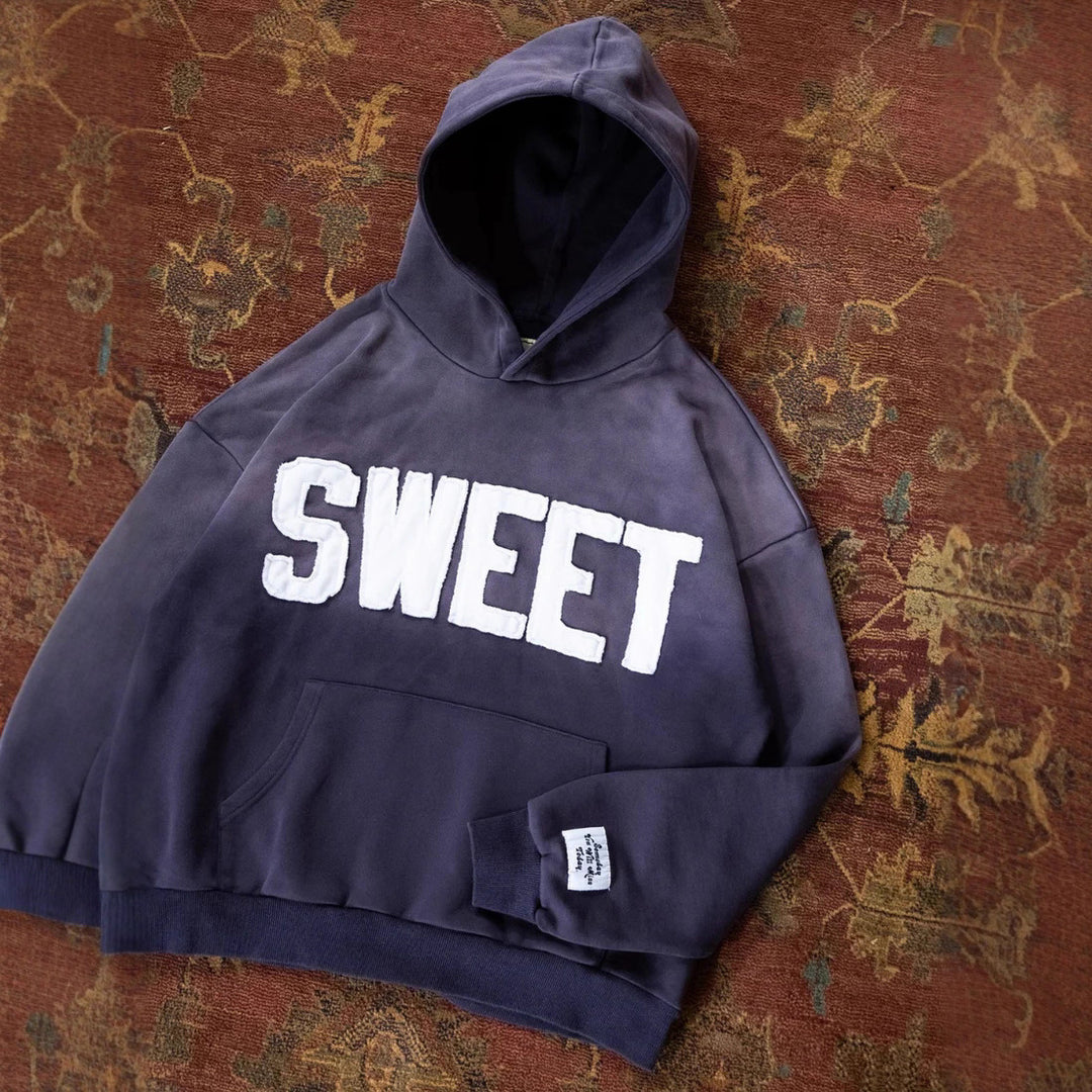 Kvinders hoodie med kreativ tekst og blød inderside Stilla