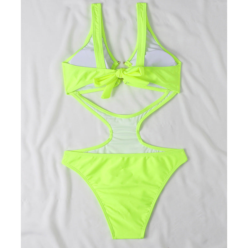 Dame onepiece badedragt med innovativt cut-out-design og dekorativ ring Stilla