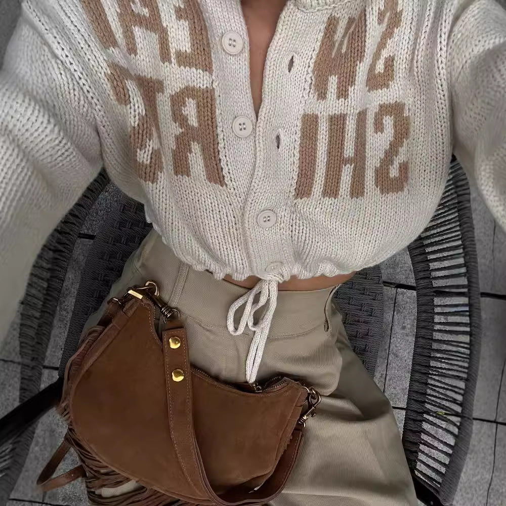 Kvinders afslappede knap cardigan med lettering Stilla
