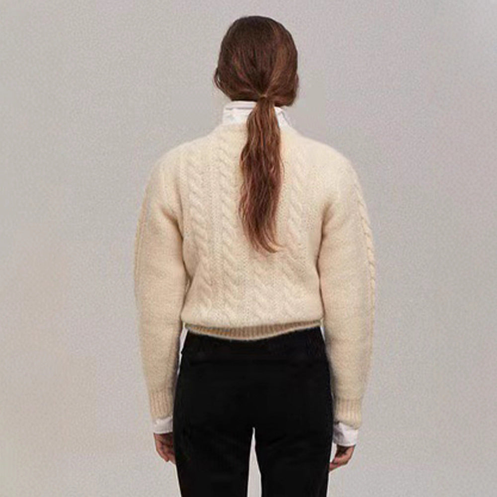 Damer hyggelig strikket sweater med kabelmønster Stilla