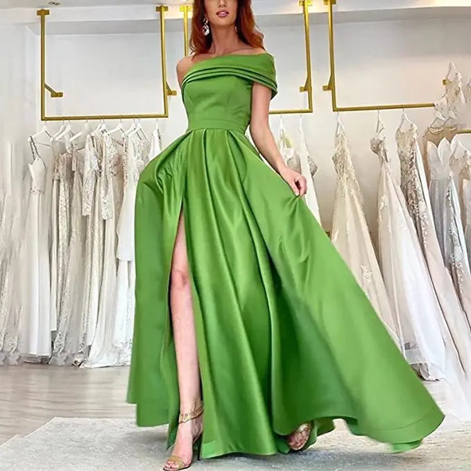 Dame Kvalitets Maxikjole med asymmetrisk strop og elegant slids Stilla
